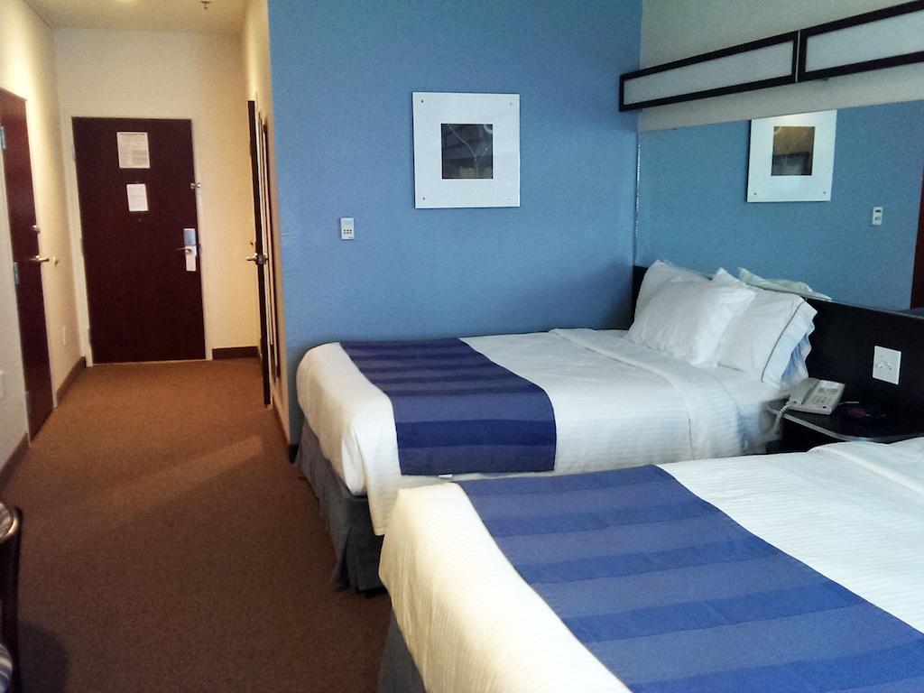 Three Rivers Inn & Suites ポートアーサー 部屋 写真