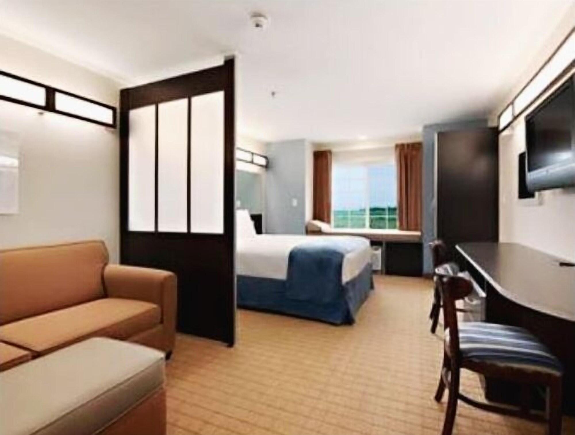 Three Rivers Inn & Suites ポートアーサー 部屋 写真