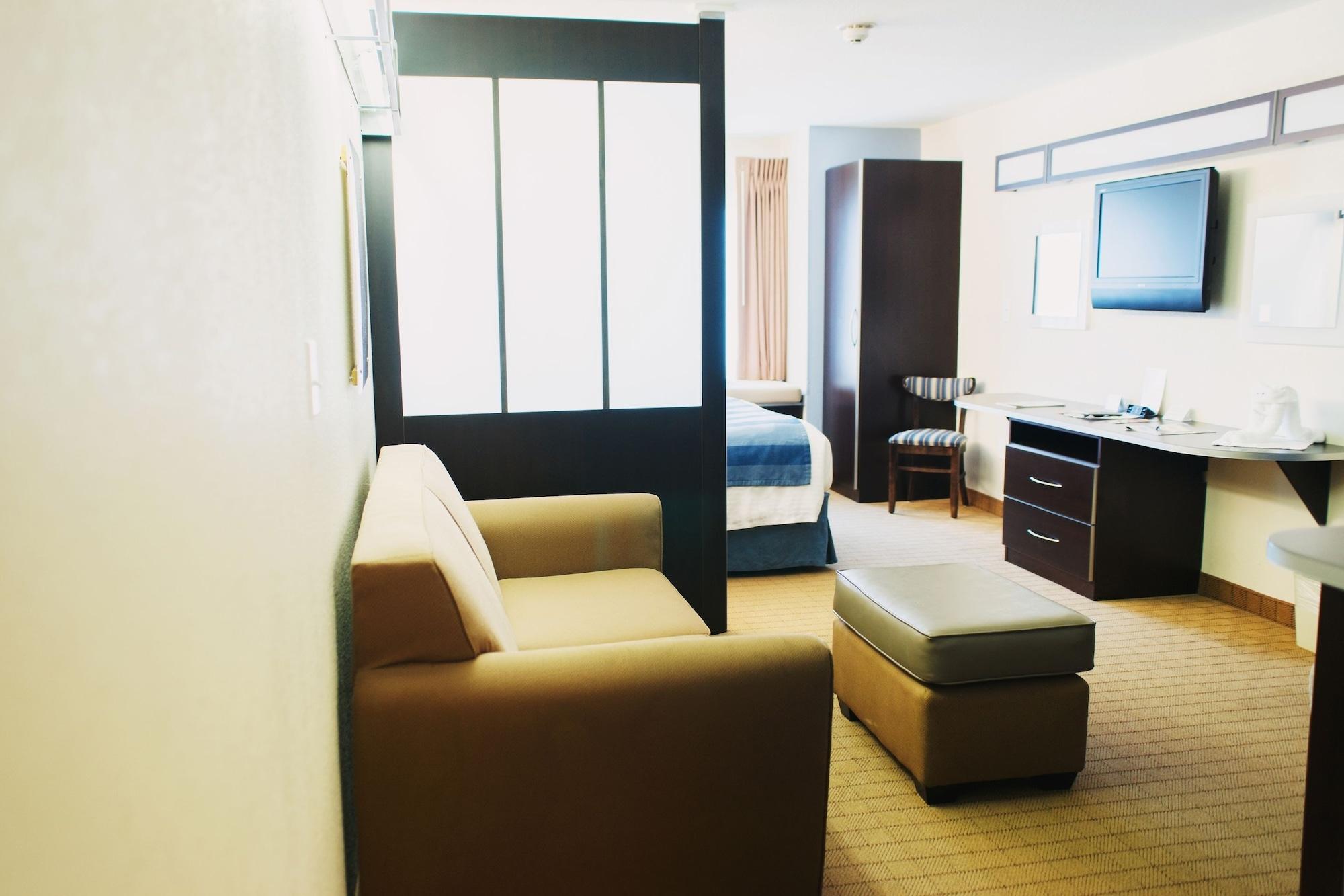 Three Rivers Inn & Suites ポートアーサー エクステリア 写真