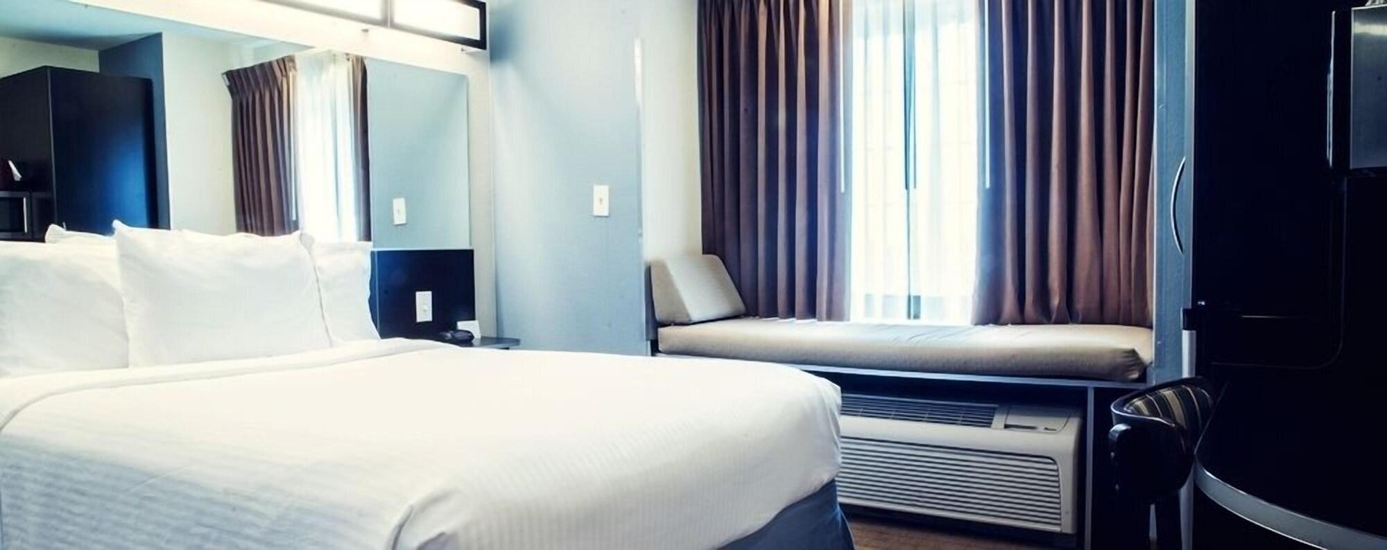 Three Rivers Inn & Suites ポートアーサー エクステリア 写真