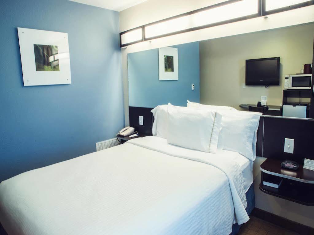 Three Rivers Inn & Suites ポートアーサー エクステリア 写真